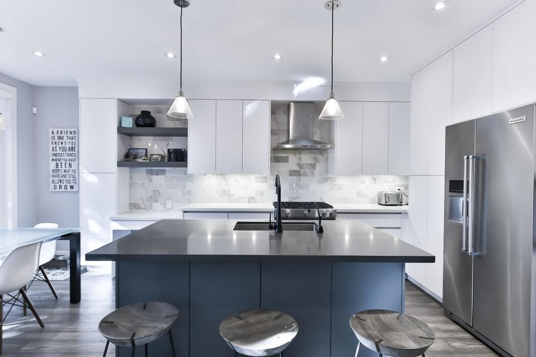 5-best-kitchen-layouts-for-your-next-montreal-renovation-project